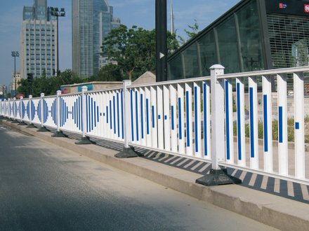 城市道路護欄，一般分為幾類，價格如何